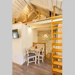 Апартаменты Romantic In Center *
