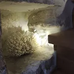 Romantic In Center Сплит