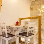 Romantic In Center Апартаменты