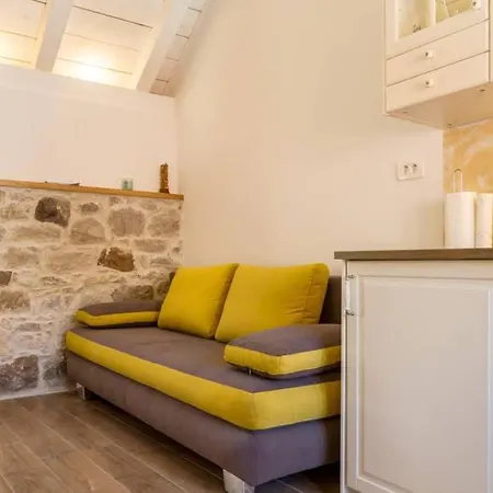 Apartman Romantic In Center Split